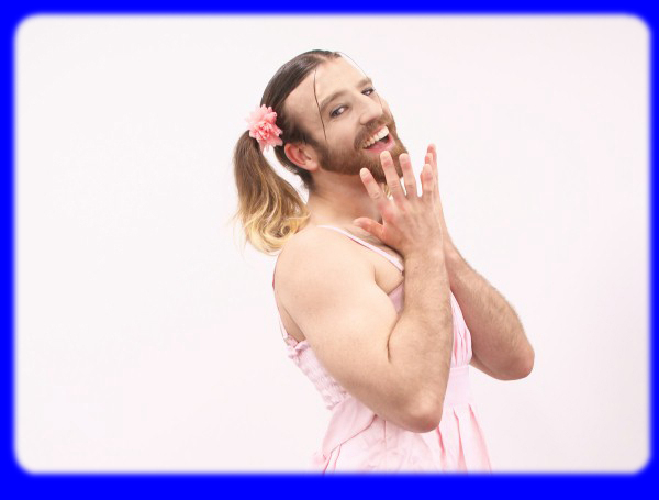 “胡子小姐” 口味重引爆鼠標(biāo)墊設(shè)計新概念