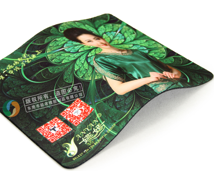 服裝<a title='廣告鼠標(biāo)墊' target='_blank' href='http://www.nmbc.com.cn/' class='seolabel'>廣告鼠標(biāo)墊</a>