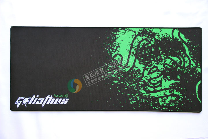 布面材質(zhì)游戲鼠標(biāo)墊